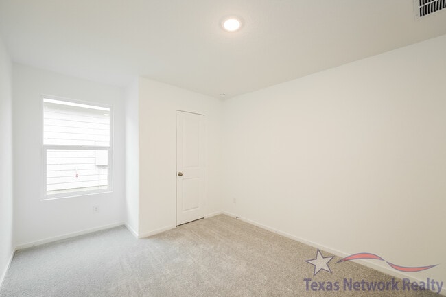 Building Photo - 8523 Logan Sapphire