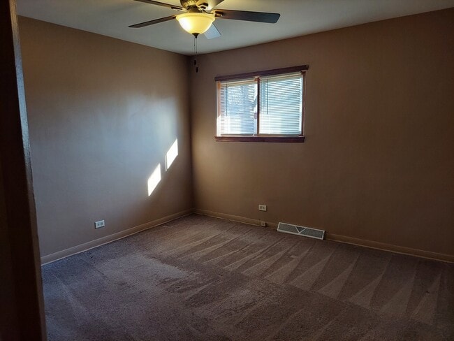 Foto del edificio - 711 S West St