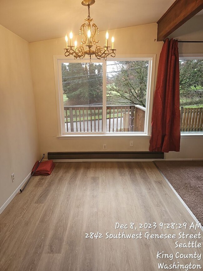 Foto del edificio - Genesee area home for rent - 4 bedrooms an...