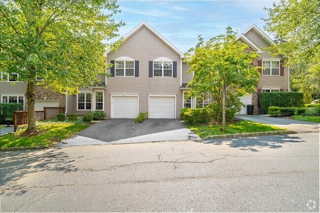 Building Photo - 471 Mahogany Ct