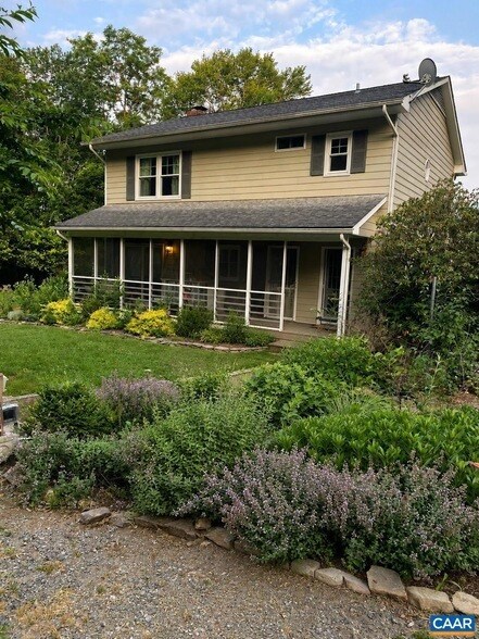 Foto del edificio - 2225 Evans Cir