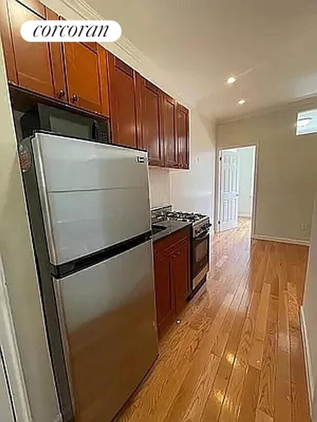 Foto del edificio - 235 E 27th St