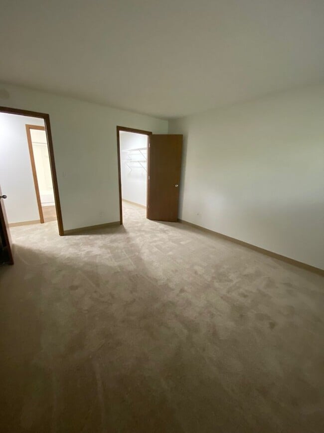 Interior Photo - The Grove of White Bear Lake