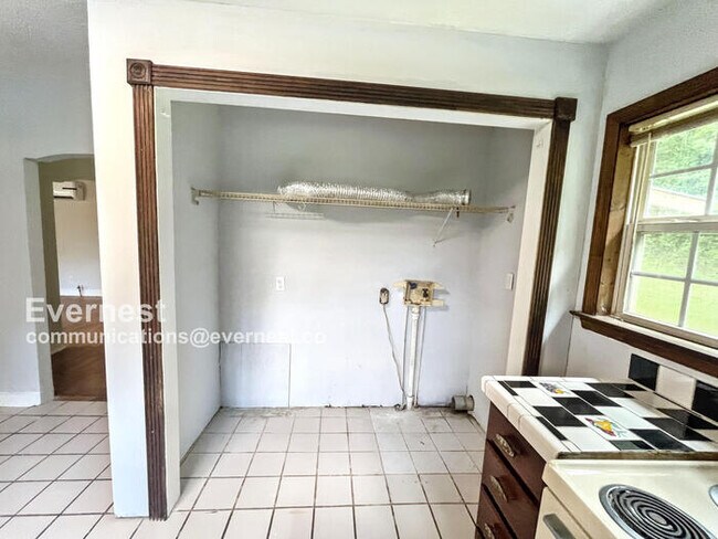 Foto del edificio - 3929 Happy Valley Rd