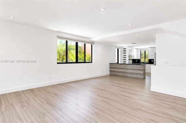 Foto del edificio - 1150 98th St