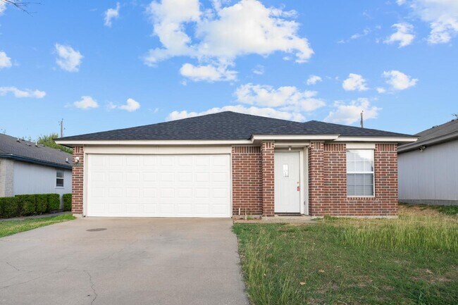 Foto del edificio - Stylish 3-Bed, 2-Bath Retreat with 1,061 S...
