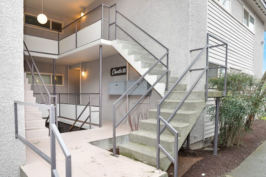 Foto principal - 2720 14th Ave S