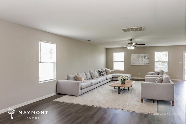 Foto del edificio - 28015 Chasebrook Dr
