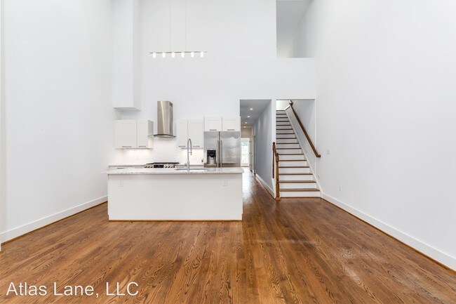 Foto del edificio - 2 br, 2.5 bath House - 2813 4th St NE #2