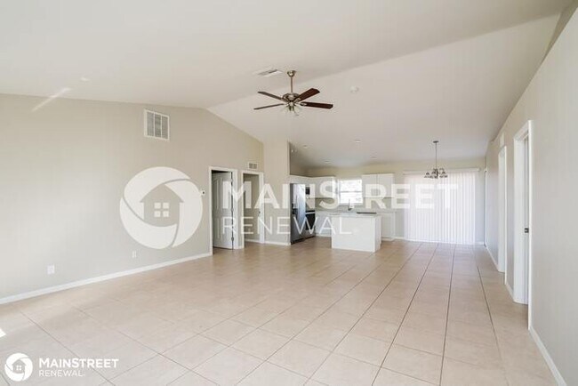 Building Photo - 221 NW 25th St, Cape Coral, FL 33993