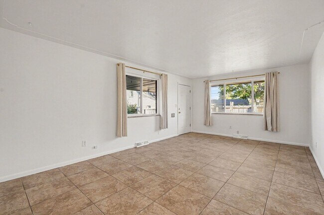 Foto del edificio - 535 S Quitman St