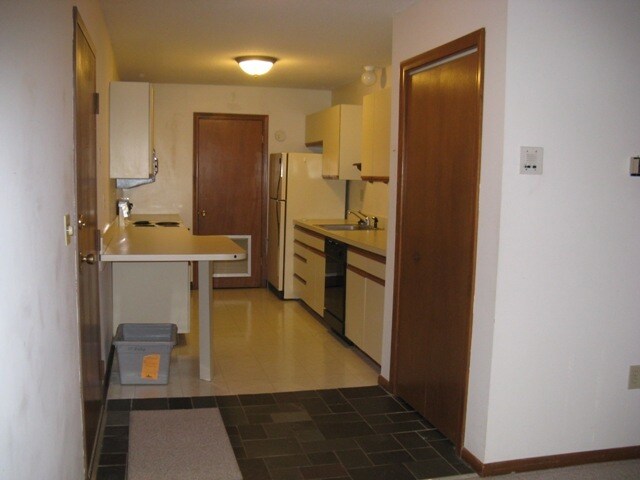Foto del edificio - 107 Hilltop Dr