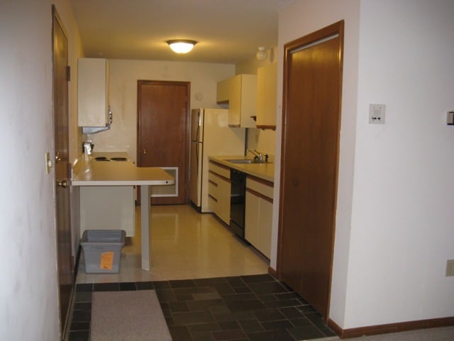 Building Photo - 107 Hilltop Dr
