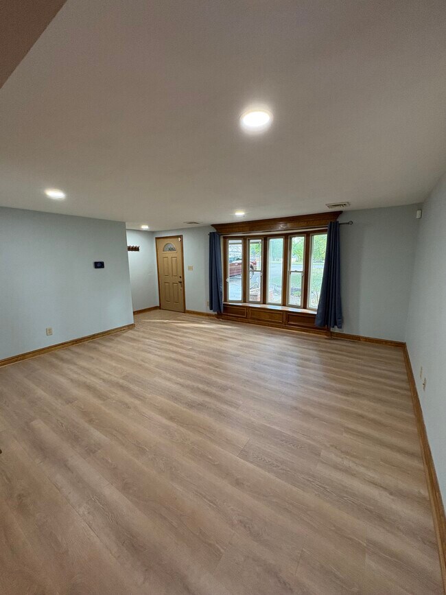 Foto del edificio - 3627 Oak Park Dr