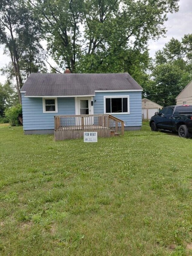 Primary Photo - 3220 Vermont Pl