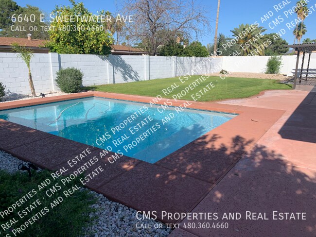 Foto del edificio - 6640 E Sweetwater Ave