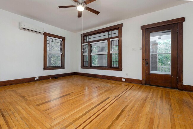 Foto del edificio - 145 N Keats Ave