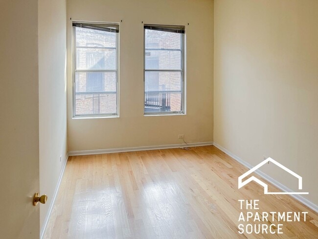 Photo - 2523 N Lincoln Ave Apartment