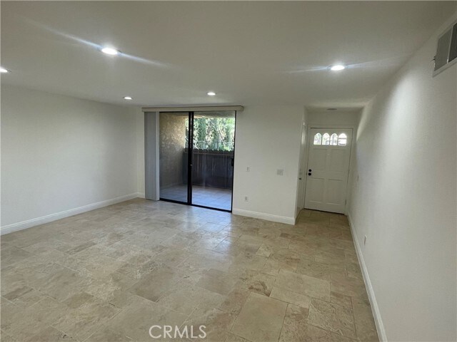 Foto del edificio - 22038 Vanowen St