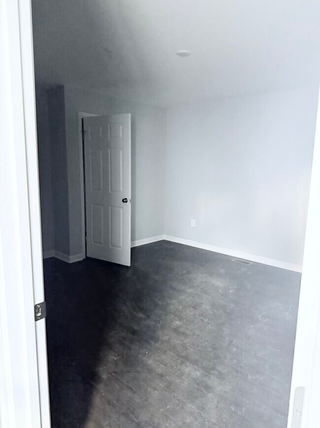 Sala de estar - 616 E Church St