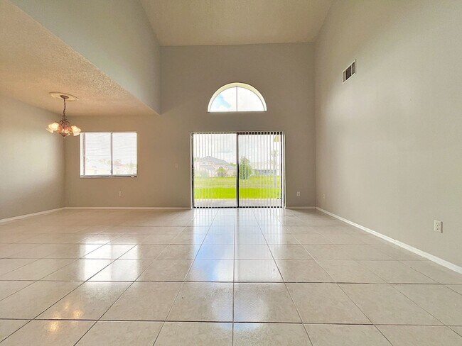 Foto del edificio - 4 Bedroom Upgraded Home for rent in Bermud...