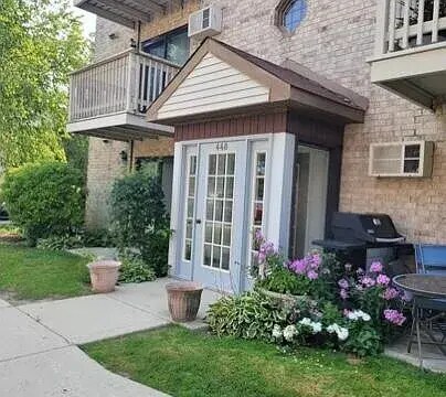 Foto del edificio - 448 E Osage Ln