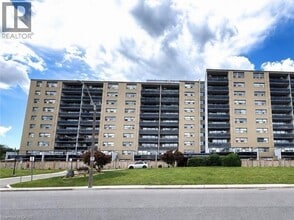 Building Photo - 15 Albright Rd