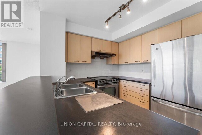 Building Photo - 62-362 Suncrest Blvd