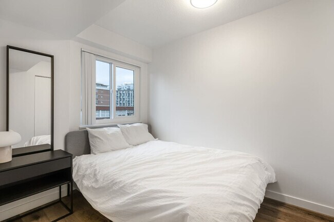 Photo du bâtiment - 254 E 12th Ave