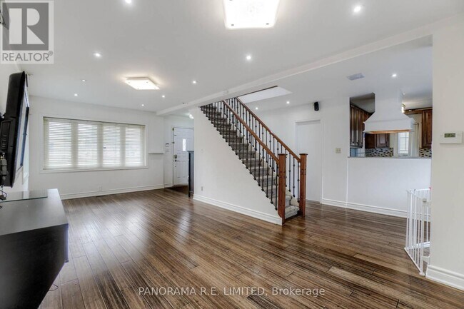 Photo du bâtiment - 395 Burnhamthorpe Rd