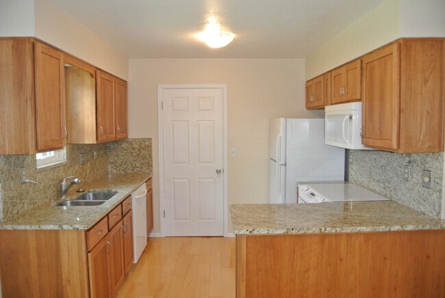 Foto del edificio - Boulder Townhome 3 bed, 2.5 bath