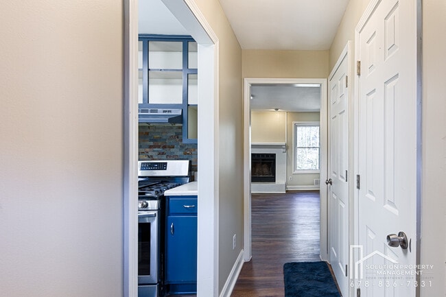 Photo - 6080 Stone Wood Dr NW House