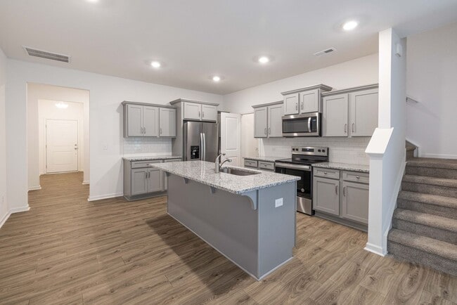 Building Photo - 3br 2.5 with 1 car garage Townhome community within Walking Distance to Downtown Albemarle