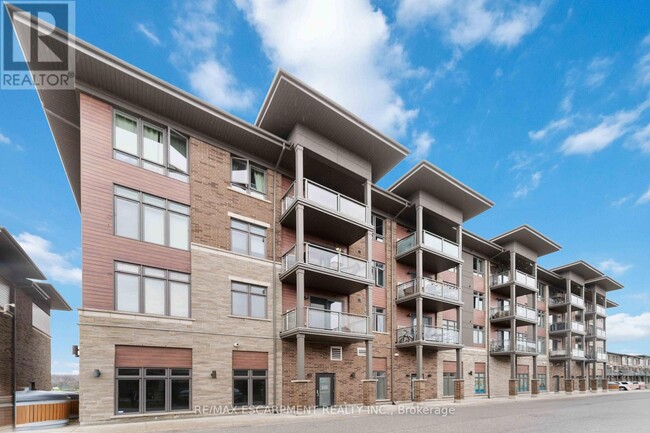 Building Photo - 520-520 N Service Rd