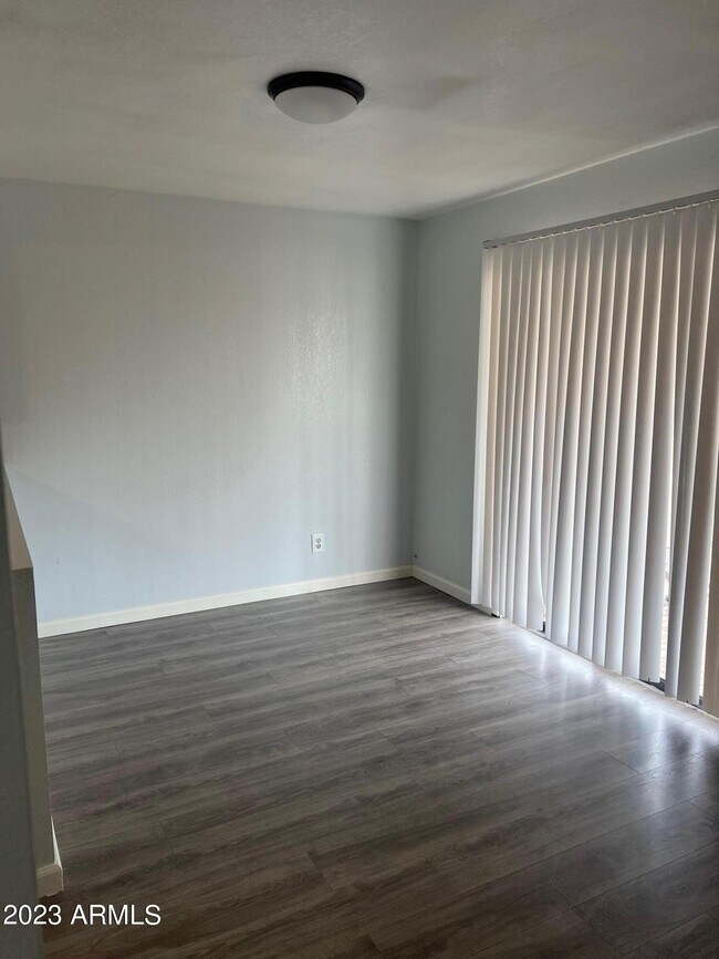 Foto del edificio - 8220 W Monaco Blvd