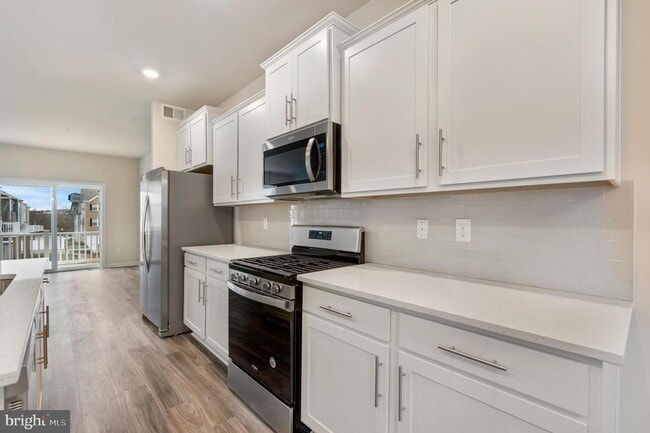 Foto del edificio - 7106 Delegate Pl