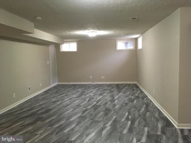 Foto del edificio - 2827 SLINGERLAND Dr