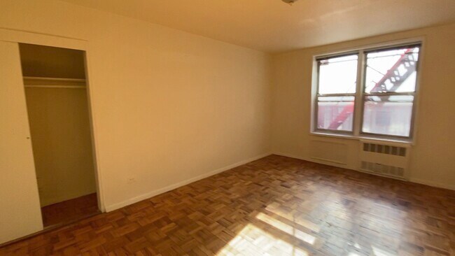 BEDROOM - 4107 Bowne St