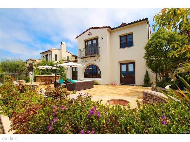 Building Photo - 30 Surfspray Blf