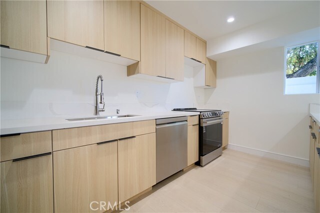 Foto del edificio - 257 S Ave 54