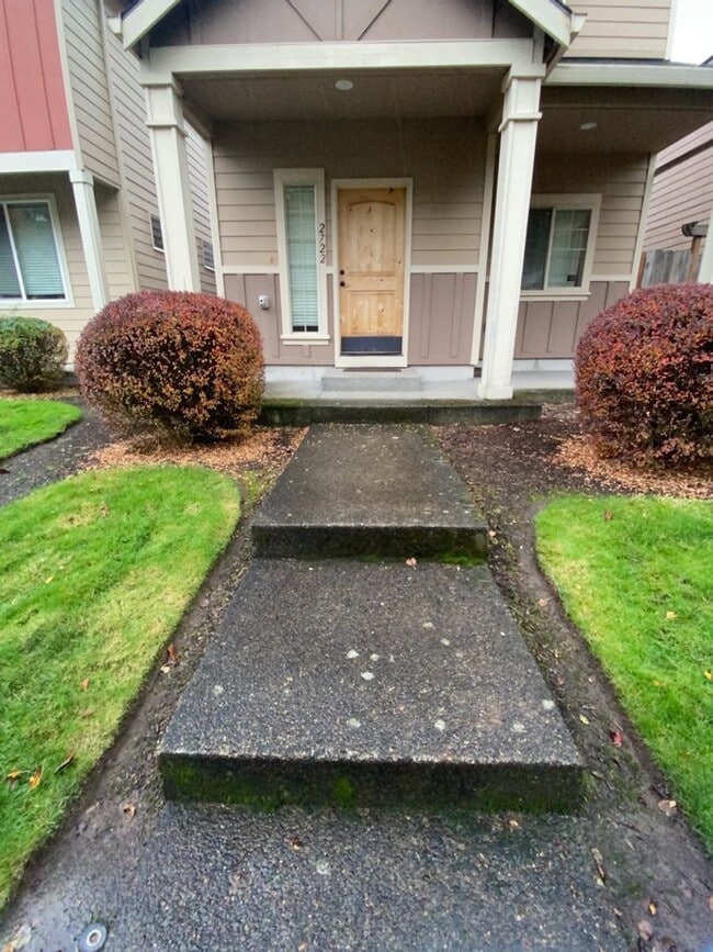 Building Photo - 2722 NE 88th Pl