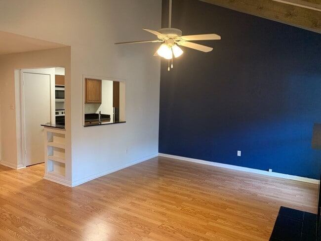 Photo - 1100 Augusta Dr Apartment