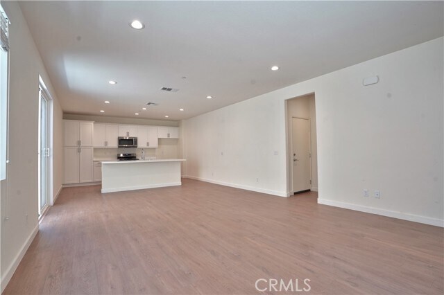 Foto del edificio - 139 Grove Ct