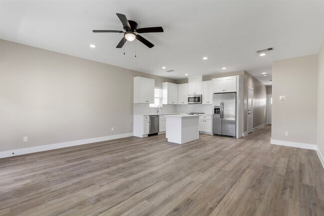 Foto del edificio - 3154 N Cleveland St