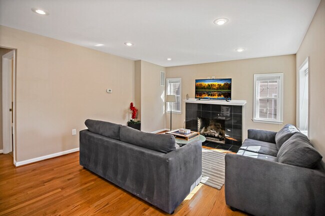 Foto del edificio - 808 W Broad St