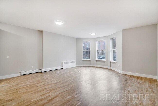 Plano de planta - 84 Saint James Place
