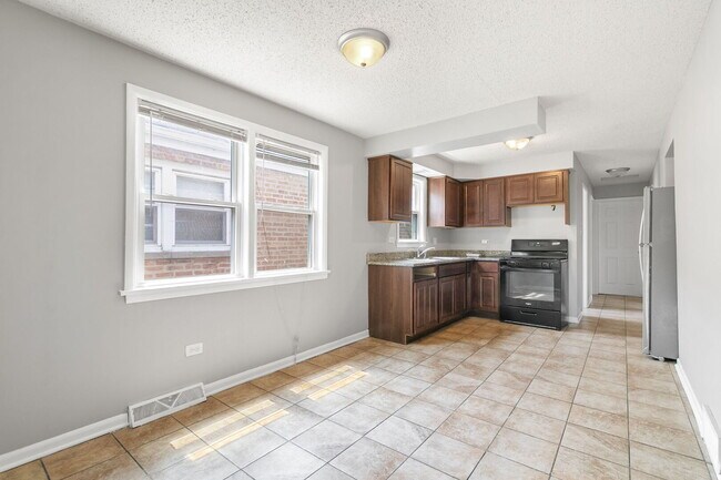 Foto del edificio - 7216 S Central Park Ave