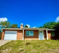 Building Photo - 3319 Clydesdale Dr