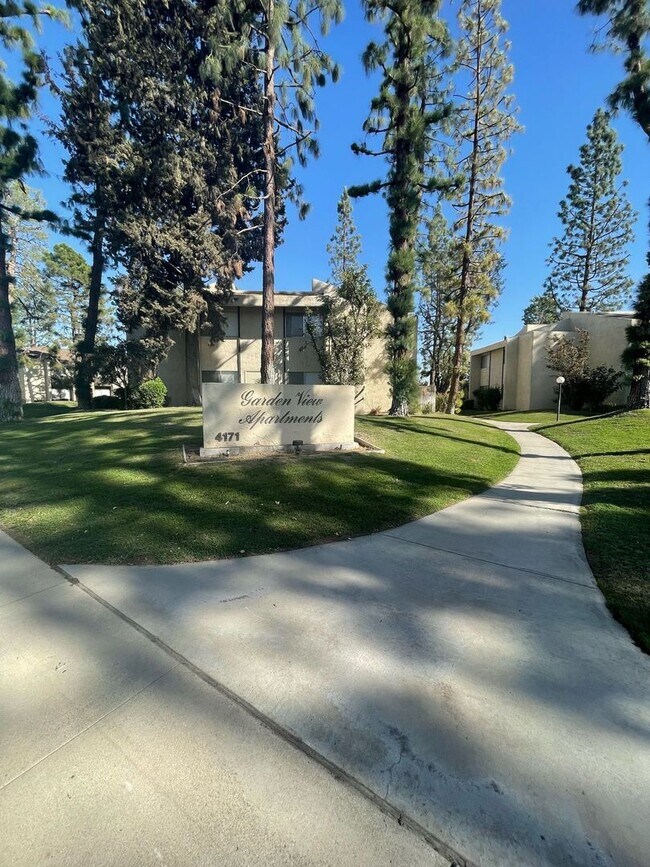 Building Photo - 4171 California Ave