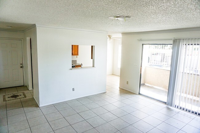 Building Photo - 2871 Wheelwright Dr